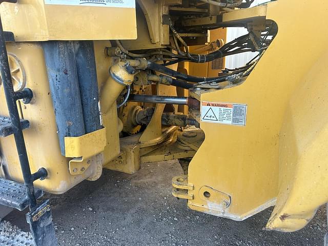 Image of Caterpillar 980G equipment image 4