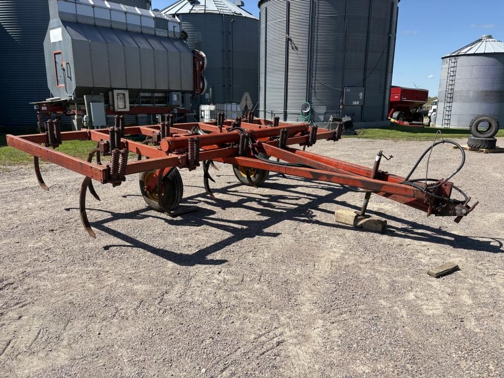 Image of Massey Ferguson 129 Primary image
