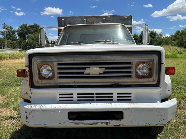 Image of Chevrolet C60 equipment image 2