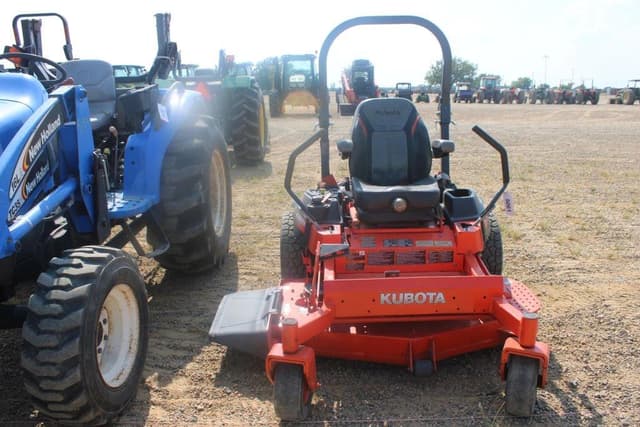 Image of Kubota Z724 equipment image 4