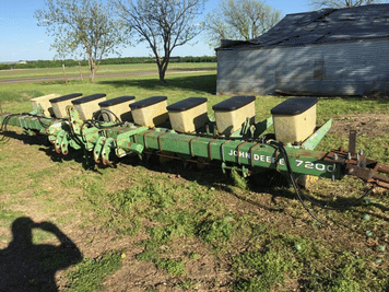 Main image John Deere 7200