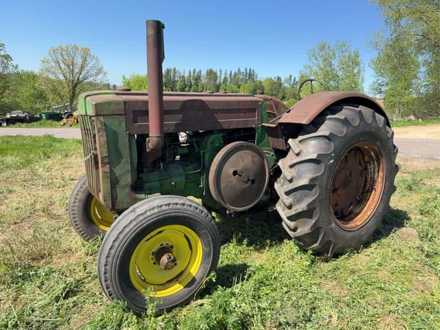 Image of John Deere D equipment image 1