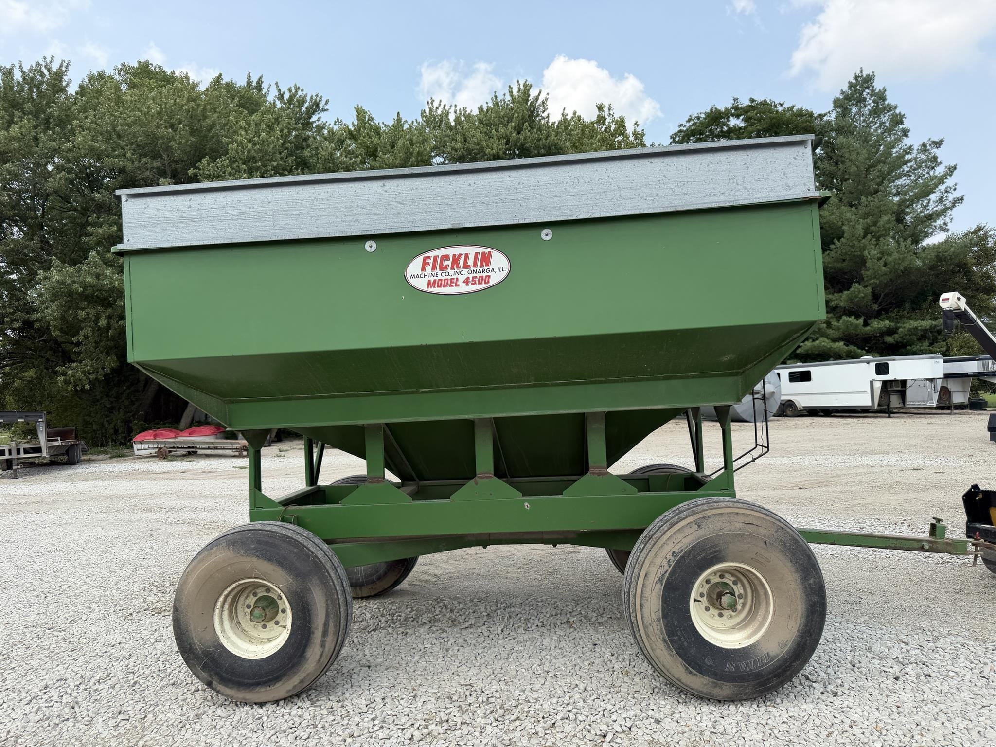 Ficklin 4500 Equipment Image0