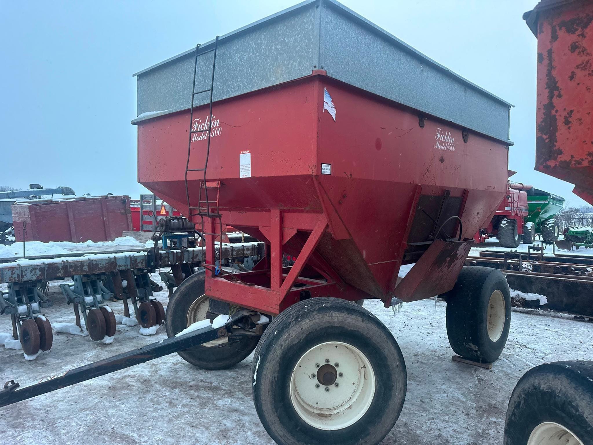 Ficklin 4500 Equipment Image0