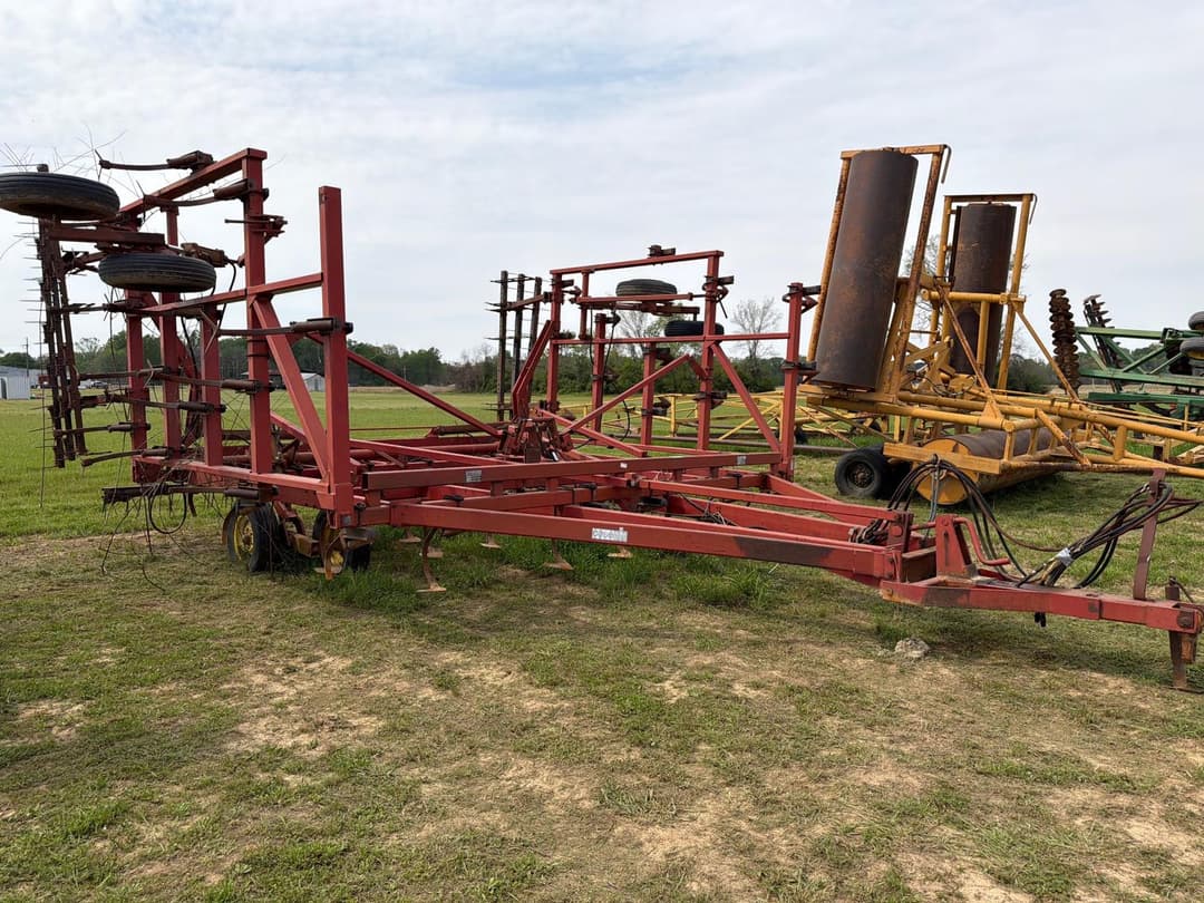Image of Case IH 4900 Vibra Tiller Primary image