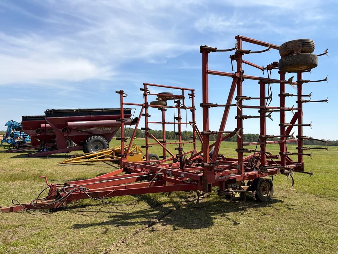 Image of Case IH 4900 Vibra Tiller Primary image