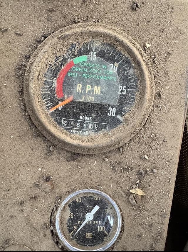 Image of Field Queen 7650 equipment image 2