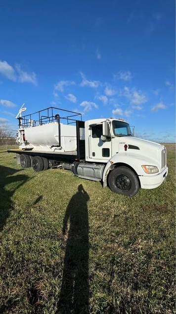 Main image Kenworth T270