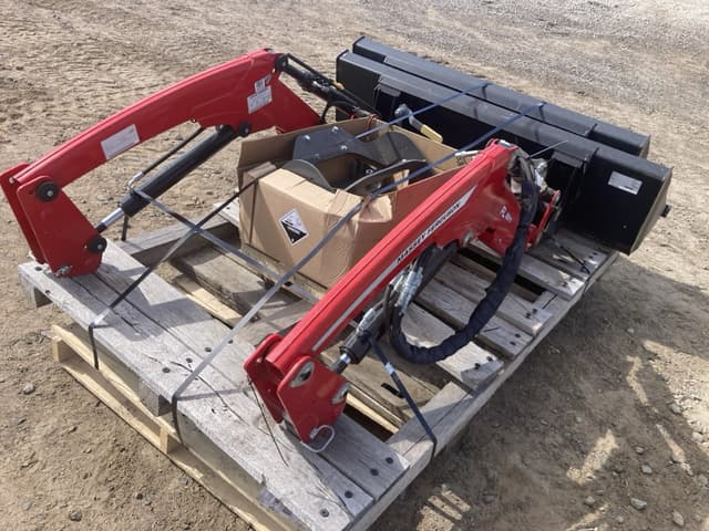 Image of Massey Ferguson FL2611 equipment image 2