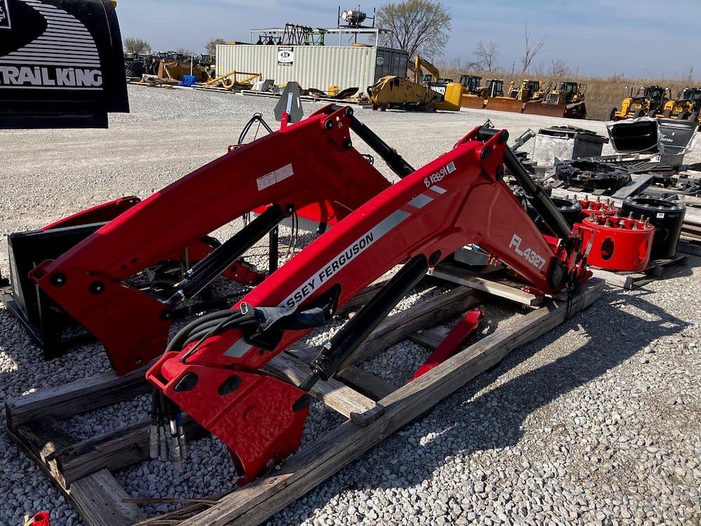 2021 Massey Ferguson FL4327 Equipment Image0