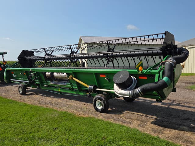 Image of John Deere 630F equipment image 1