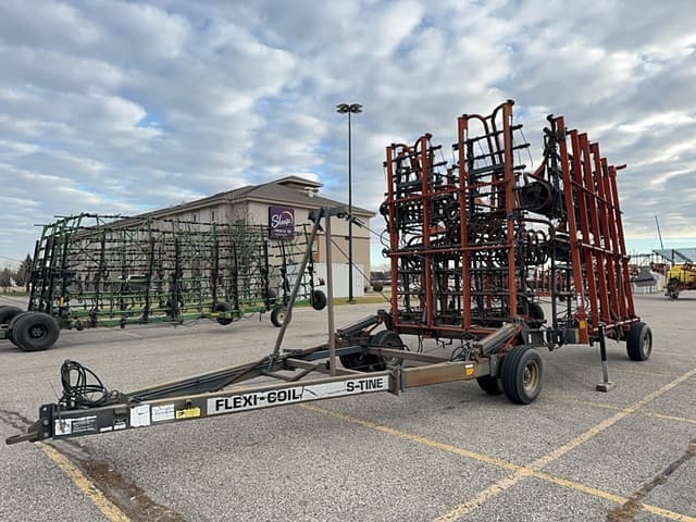 Image of Flexi-Coil S-tine equipment image 1