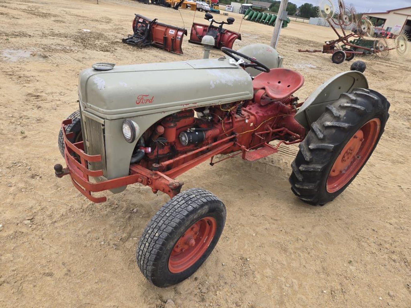 Ford Jubilee Equipment Image0