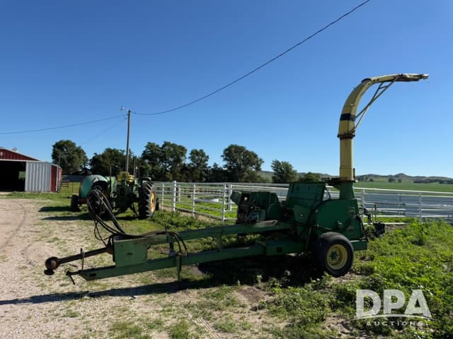 Image of John Deere 3940 equipment image 3