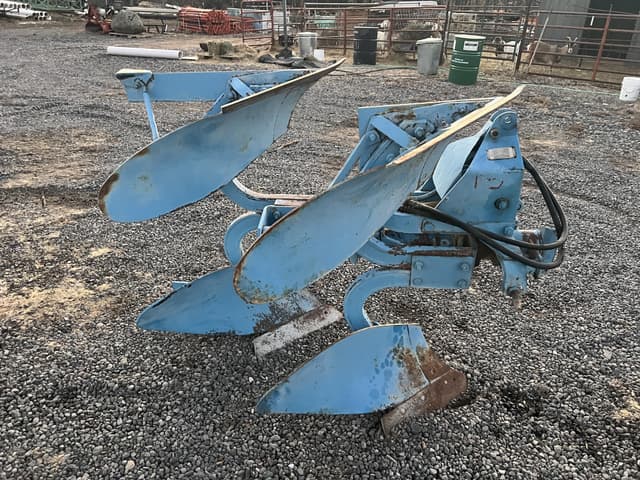 Image of Ford 10-251 equipment image 1