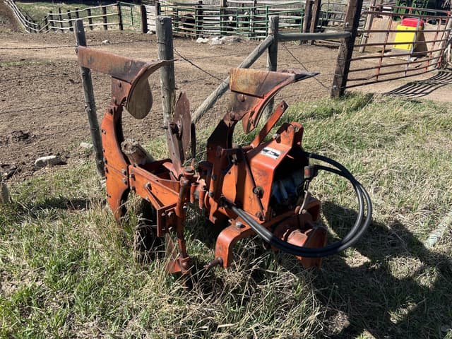Image of Ford 10-445 equipment image 3