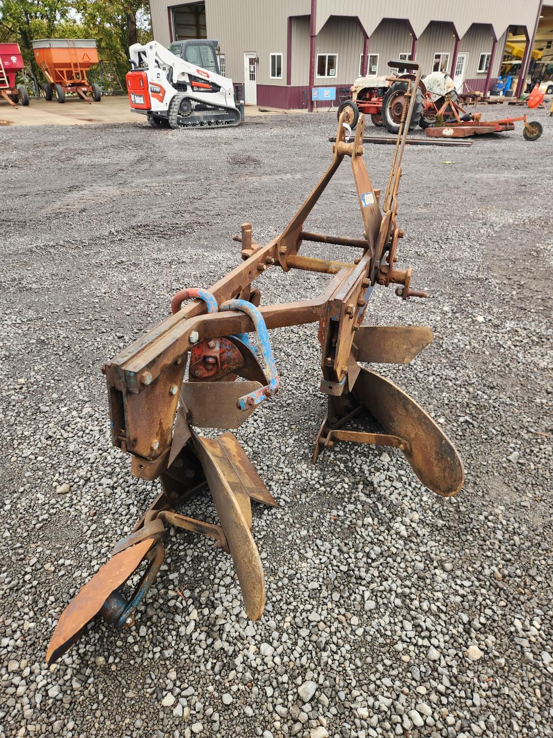 Image of Ford 101 Image 1