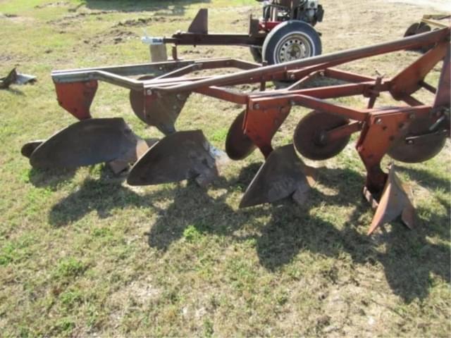 Image of Ford 101 equipment image 4