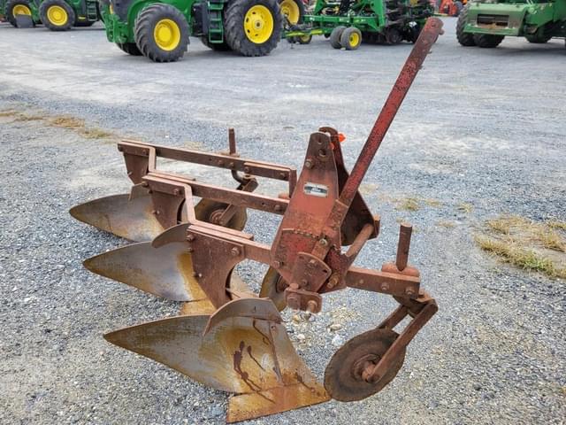 Image of Ford 101 equipment image 4