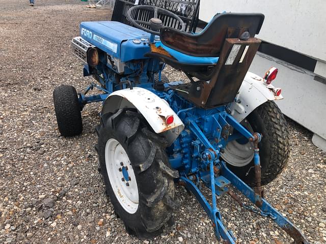Image of Ford 1100 equipment image 2