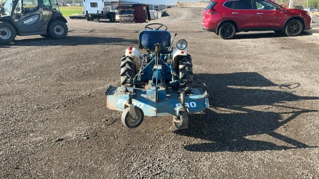 Image of Ford 1100 equipment image 3
