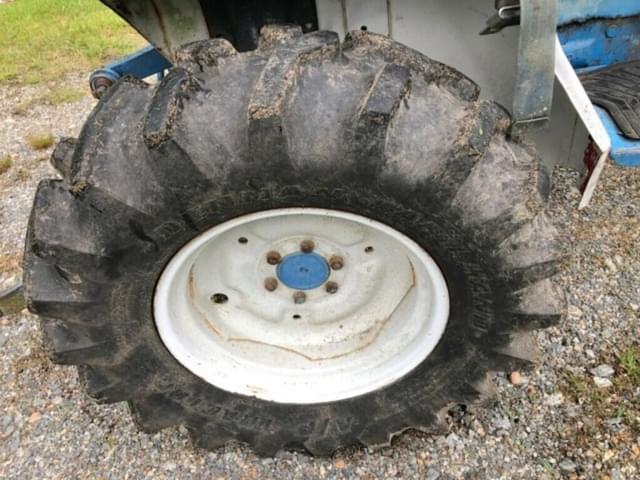 Image of Ford 1120 equipment image 1