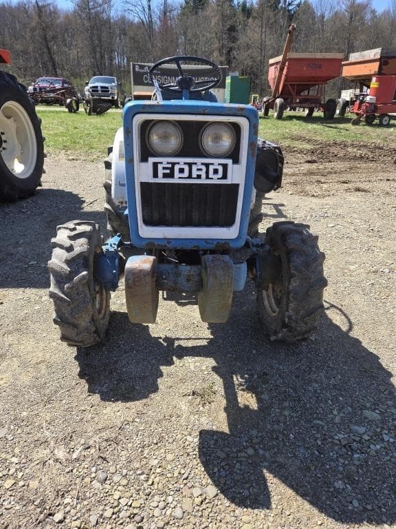Image of Ford 1200 equipment image 1