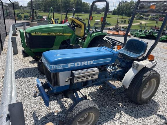 Ford 1210 Equipment Image0