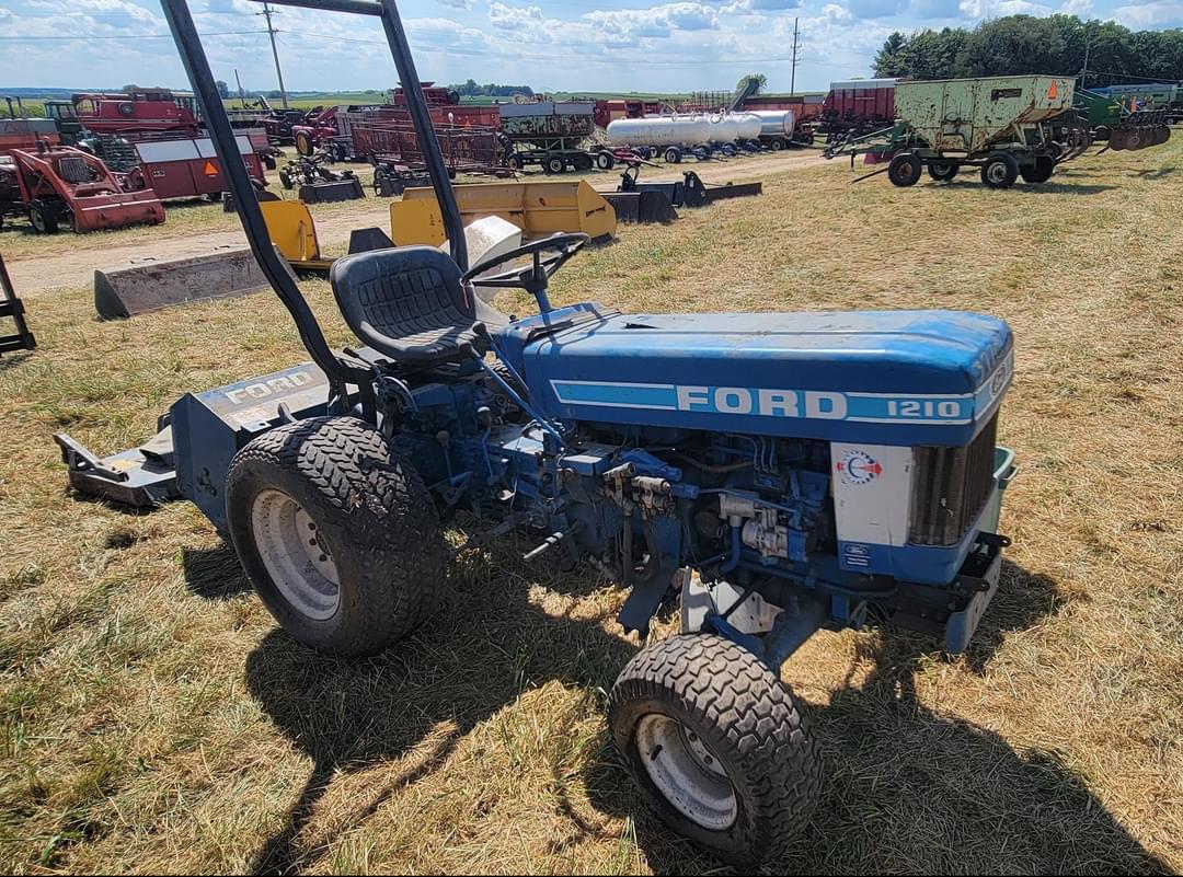 Image of Ford 1210 Image 0