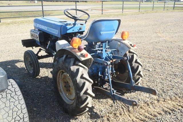 Image of Ford 1210 equipment image 1