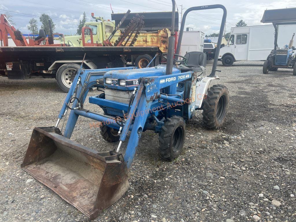 Main image Ford 1220