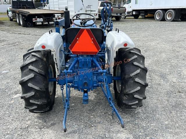 Image of Ford 1300 equipment image 4