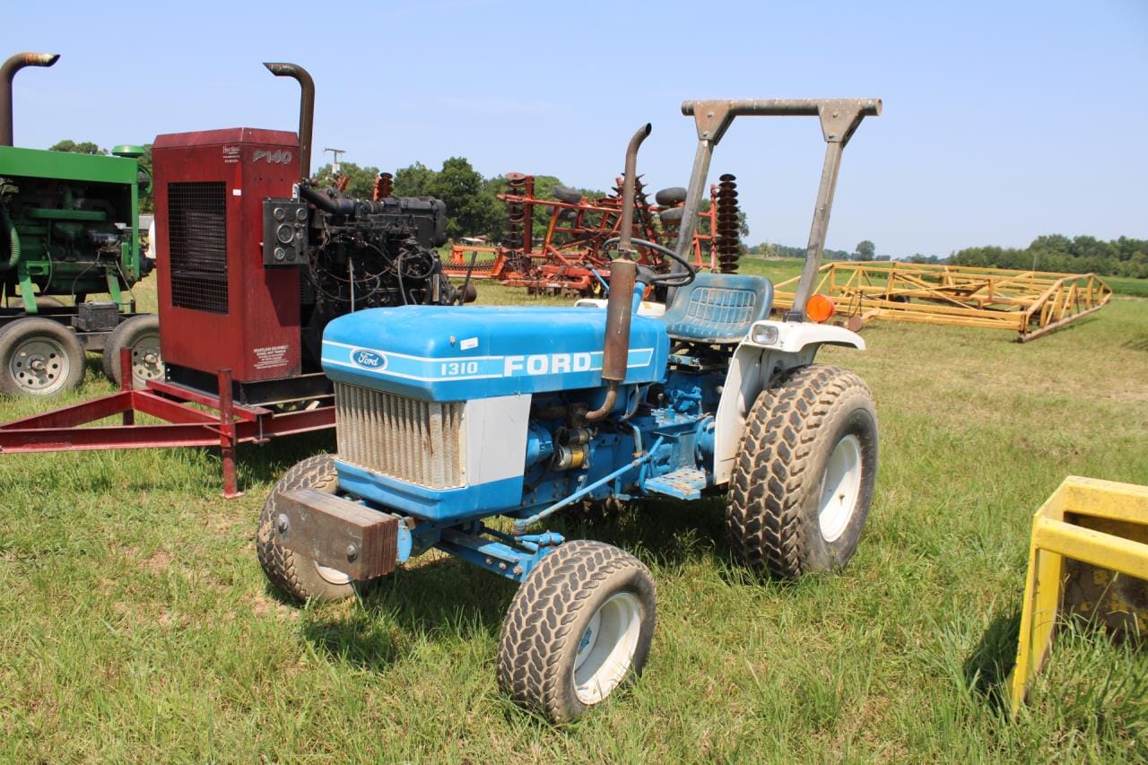 Main image Ford 1310