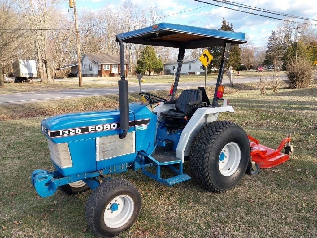 Main image Ford 1320