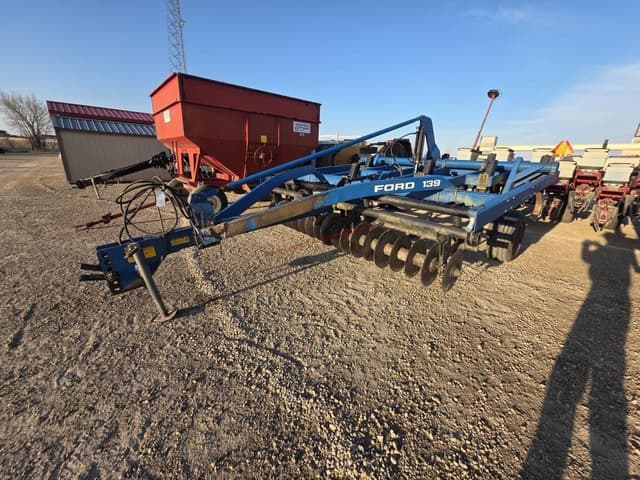 Image of Ford 139 equipment image 1
