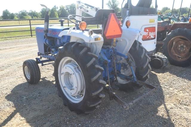 Image of Ford 1500 equipment image 1