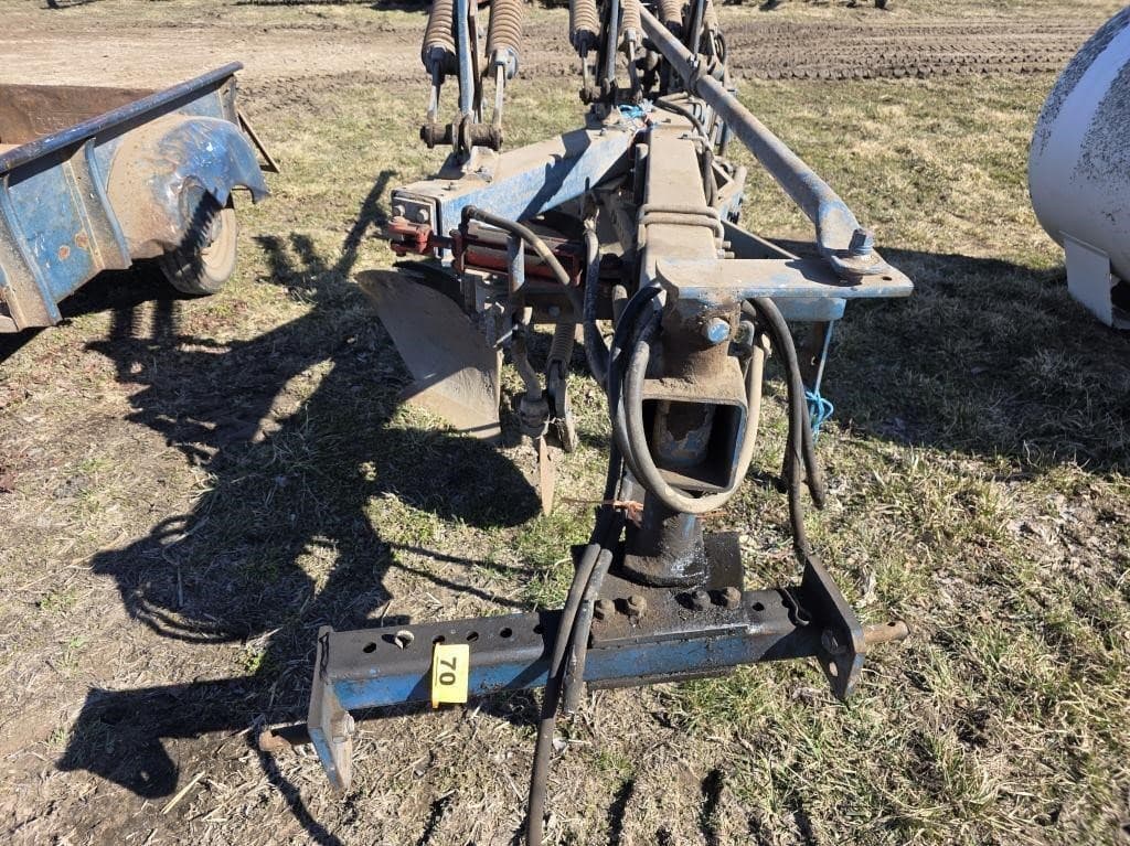 Image of Ford 151 Image 1