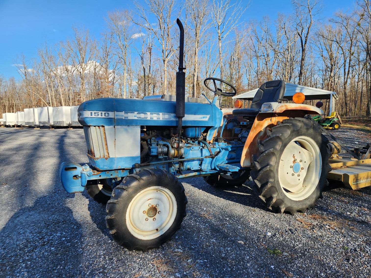 Ford 1510 Equipment Image0