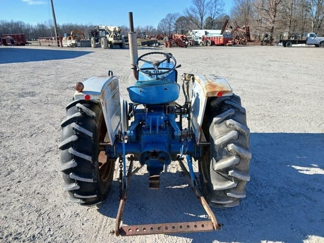 Image of Ford 1600 equipment image 4