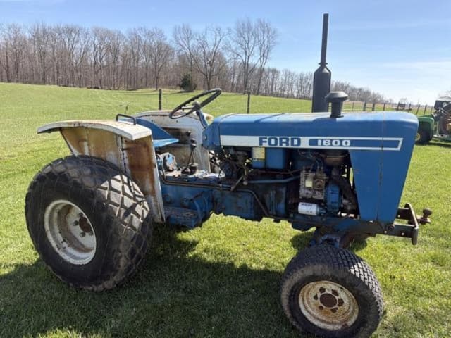Image of Ford 1600 equipment image 2