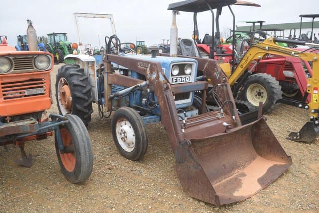 Image of Ford 1600 equipment image 3