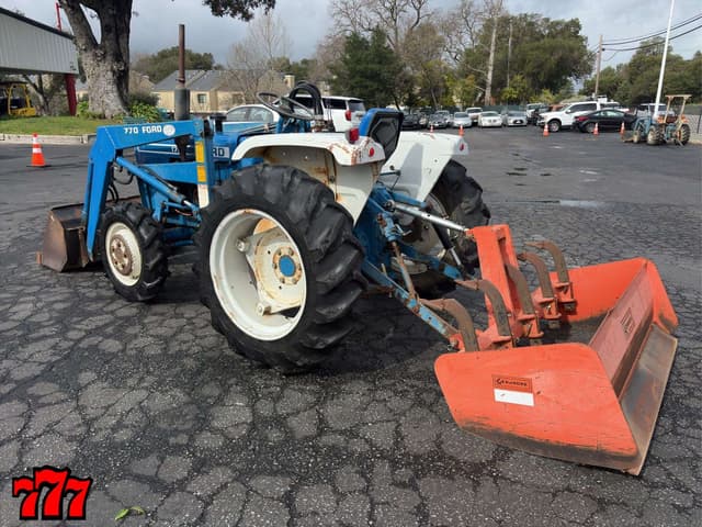 Image of Ford 1700 equipment image 3