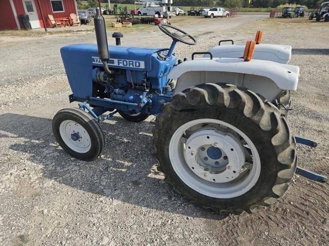 Image of Ford 1700 equipment image 3