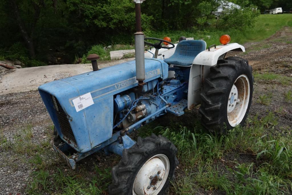 Image of Ford 1700 Image 0