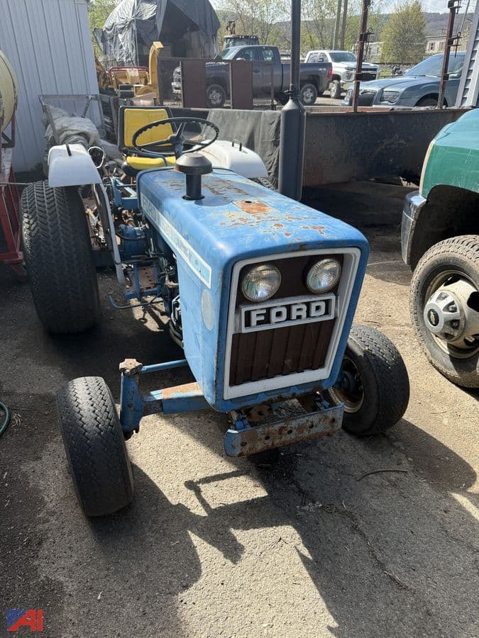 Image of Ford 1700 Image 0