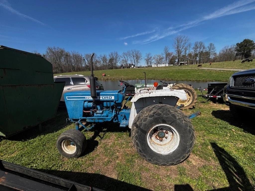 Ford 1700 Equipment Image0