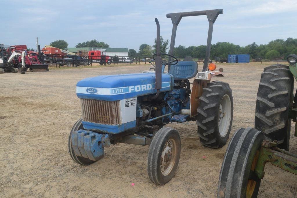 Main image Ford 1710