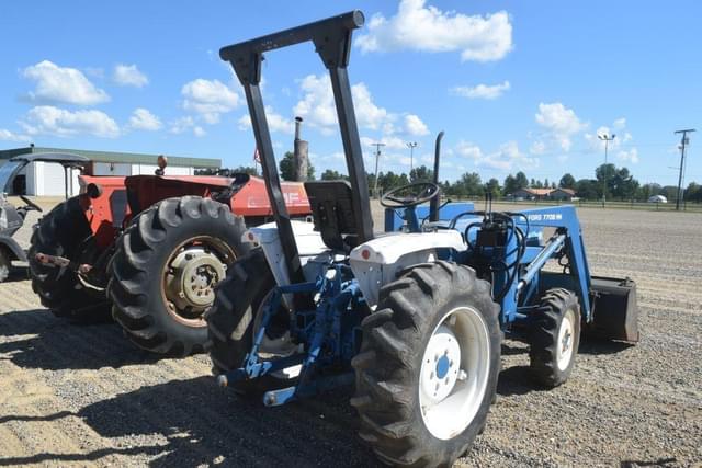 Image of Ford 1710 equipment image 2