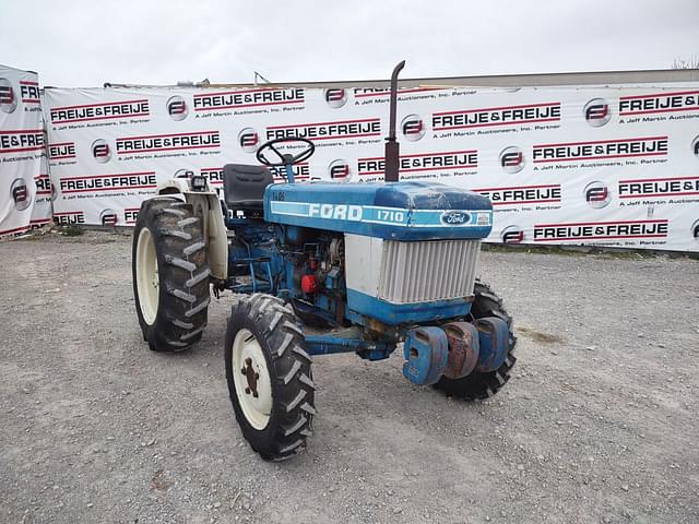 Image of Ford 1710 equipment image 2