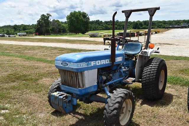 Image of Ford 1710 equipment image 2
